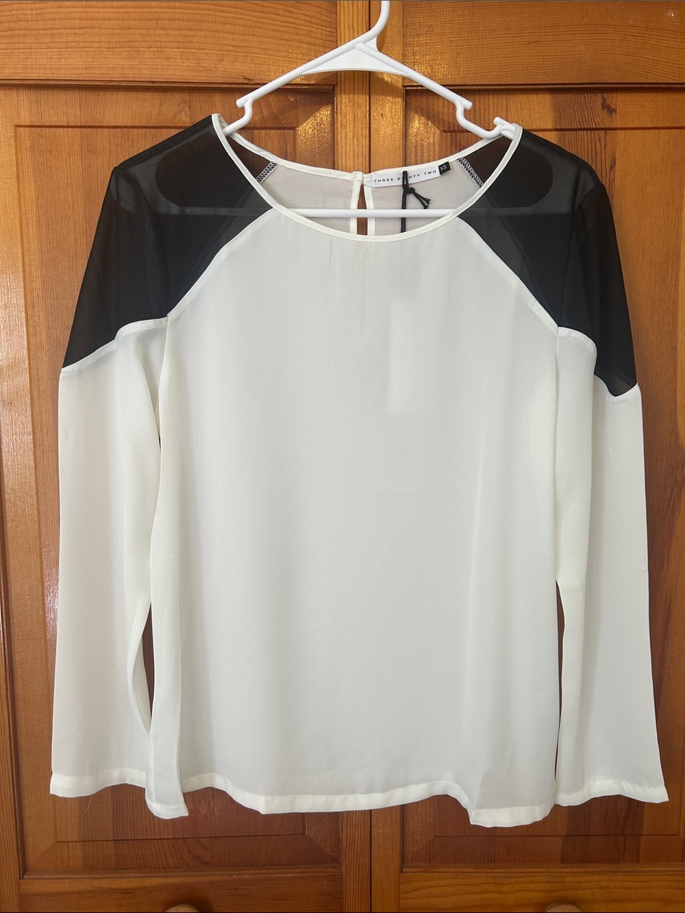 Three Eighty Two White Long Sleeve Blouse With Black Sheer Shoulder XS NWT Top
